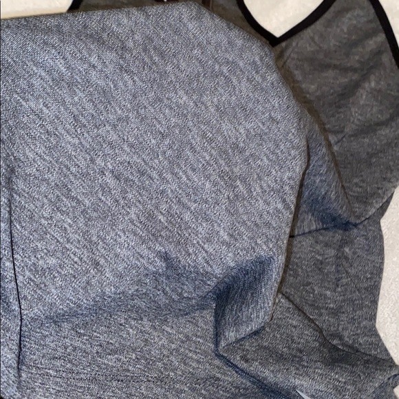 Work out tank top - Picture 3 of 3